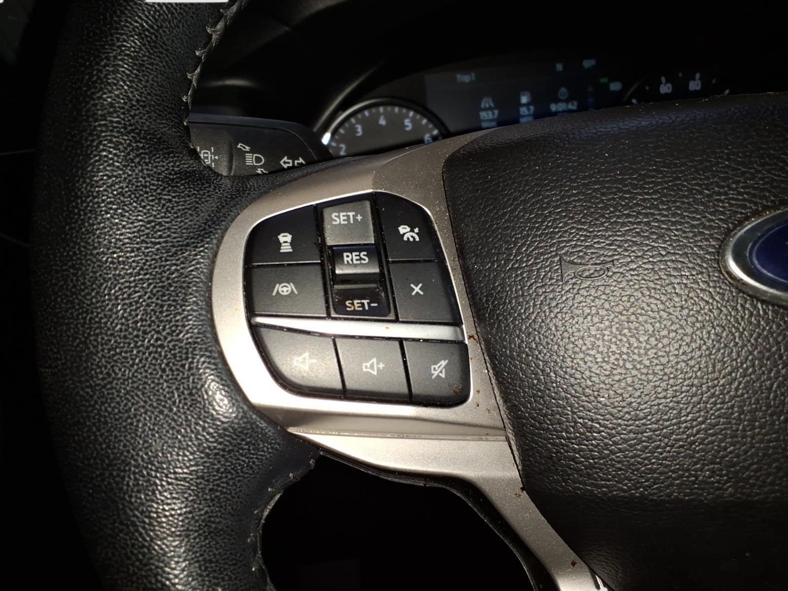 2022 Ford Explorer XLT - Photo 23