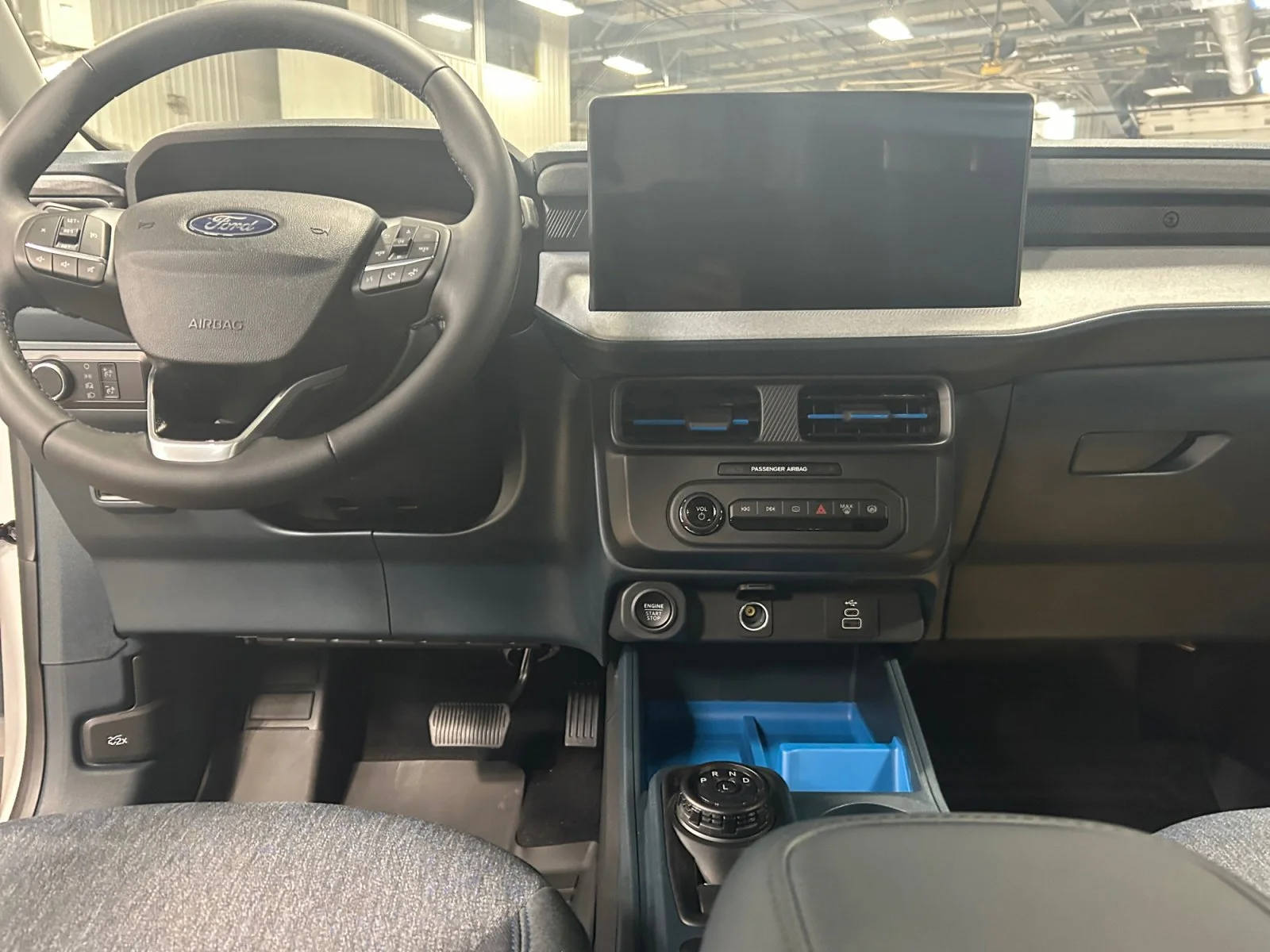 New 2026 Oxford White Ford XLT image 18