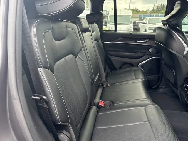 Used 2023 Baltic Gray Metallic Clearcoat Jeep Overland image 13
