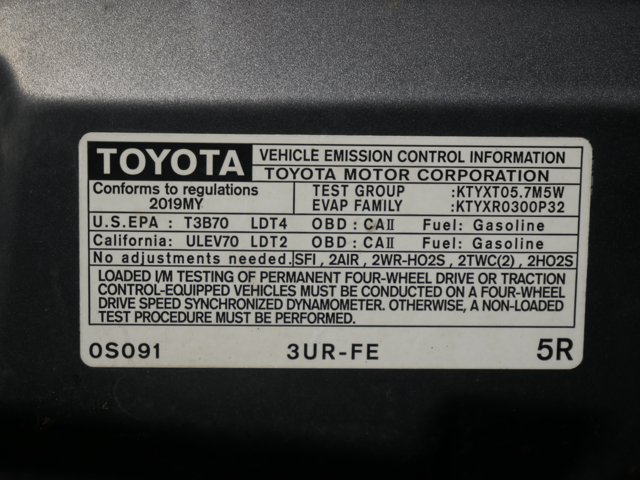 Used 2019 Magnetic Gray Metallic Toyota Crew Cab Limited w/ Premium Pkg & TRD Off-Road Pkg image 32