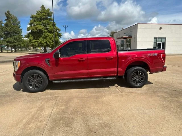 Used 2021 Red Ford XLT image 8