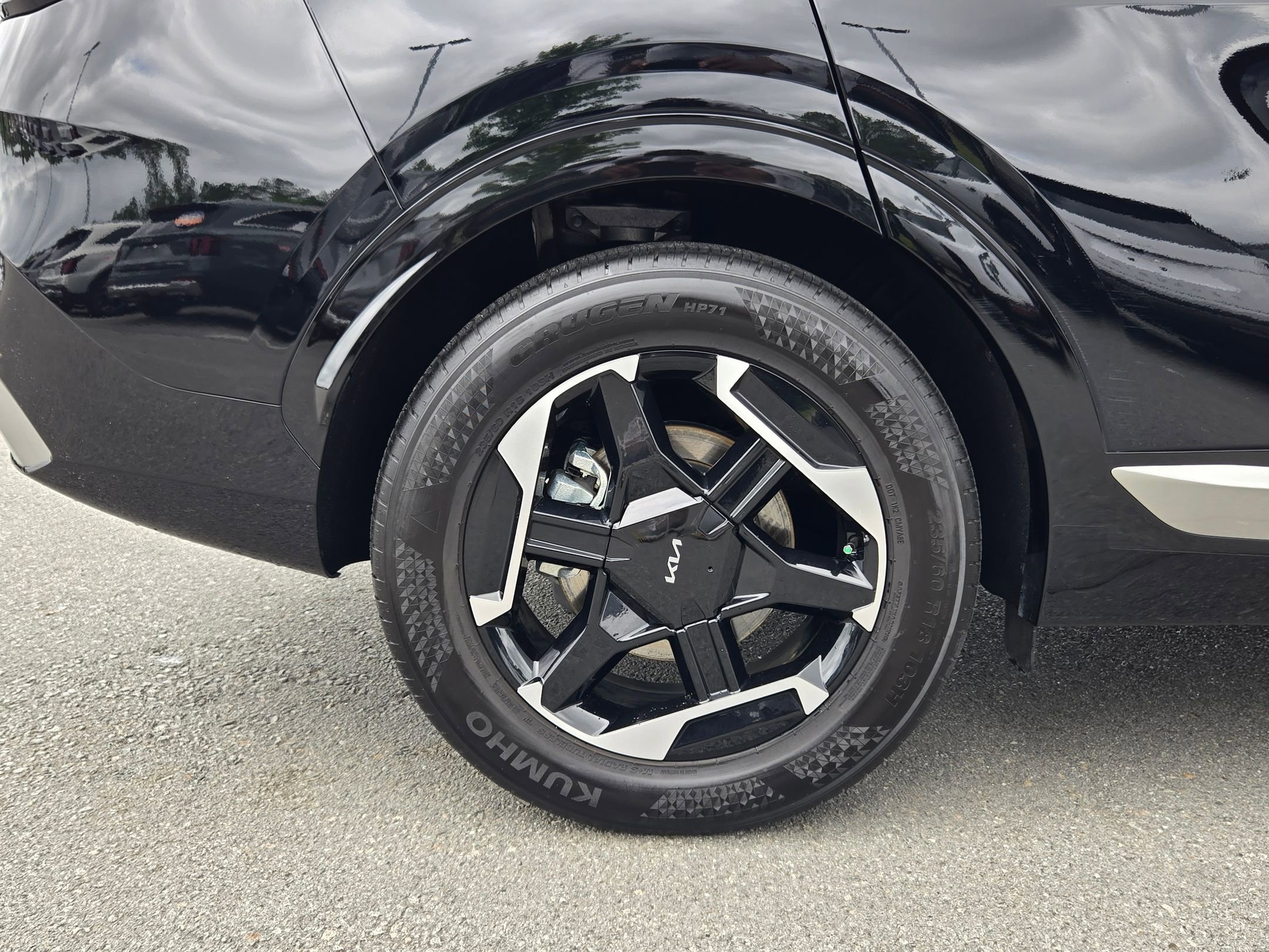 Used 2026 Ebony Black Kia SX image 17
