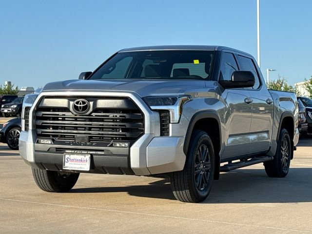 Used 2025 Silver Toyota SR5 image 3
