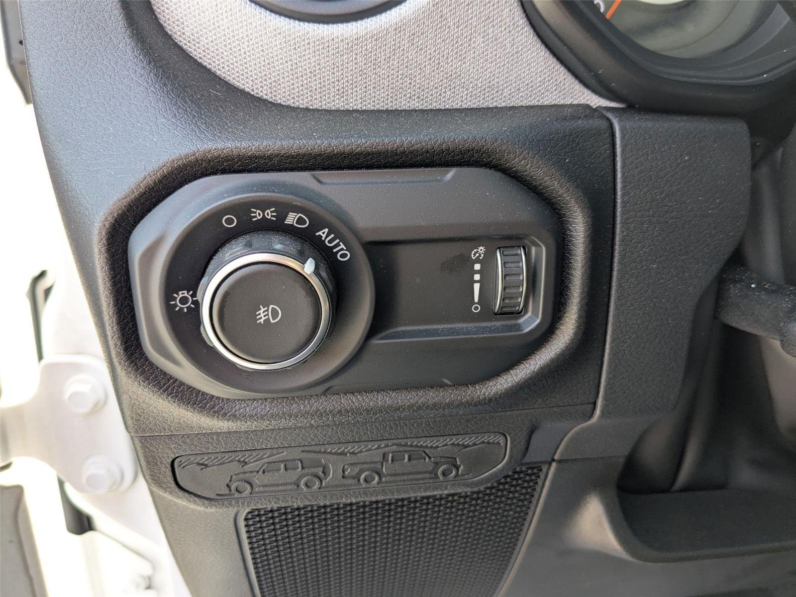 Used 2024 Bright White Clearcoat Jeep Sport S image 15