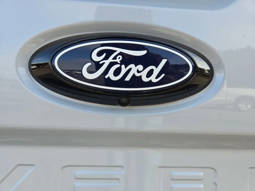 New 2026 Space White Metallic Ford XLT image 44