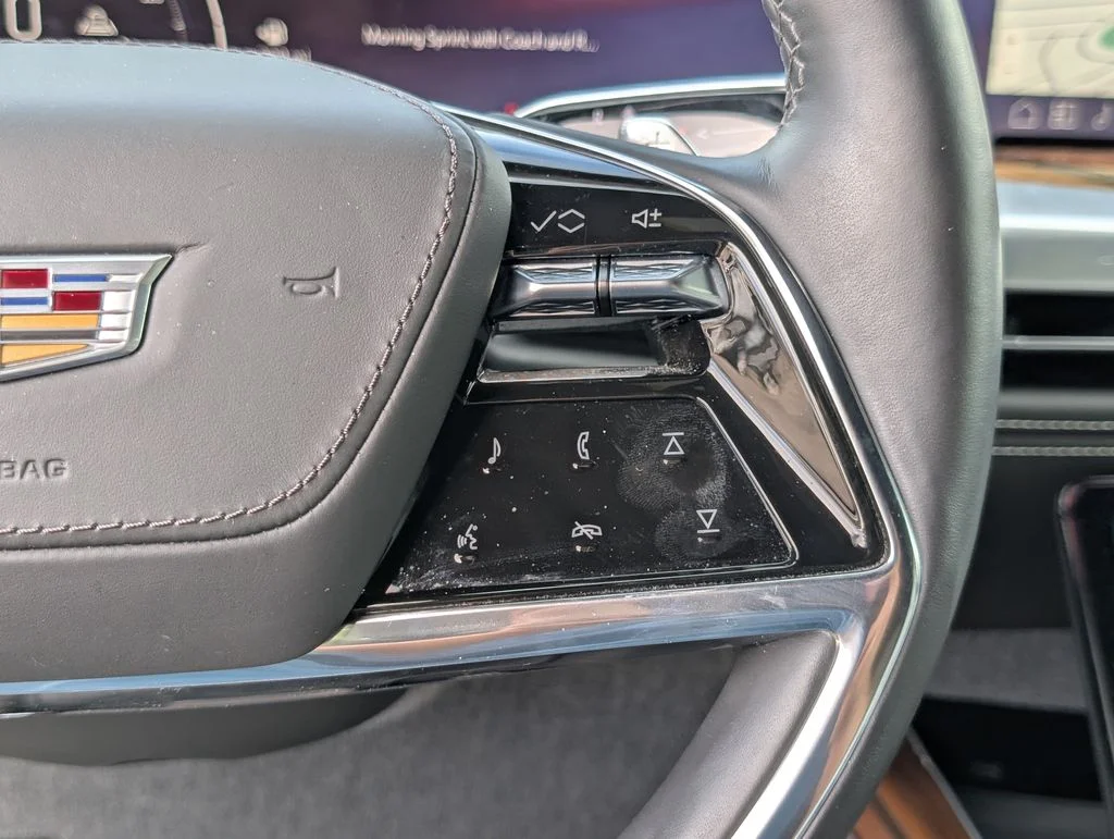 Used 2025 Silver Metallic Cadillac Sport Platinum image 24
