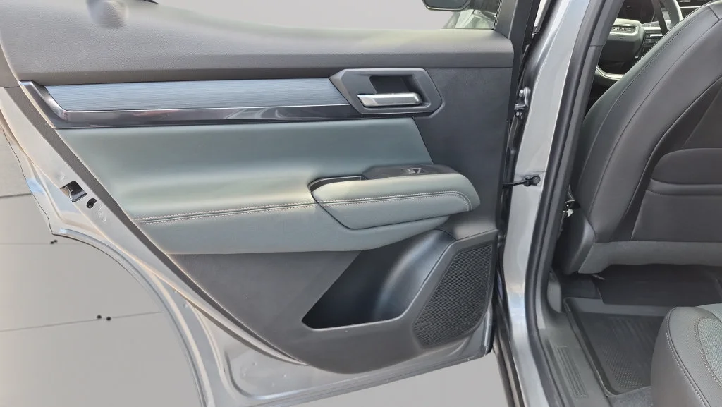 2027 GMC Terrain AT4 - Photo 24