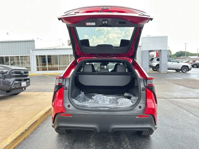 New 2026 Supersonic Red with Midnight Black Metallic roof <sup>1</sup> Toyota  Limited image 11