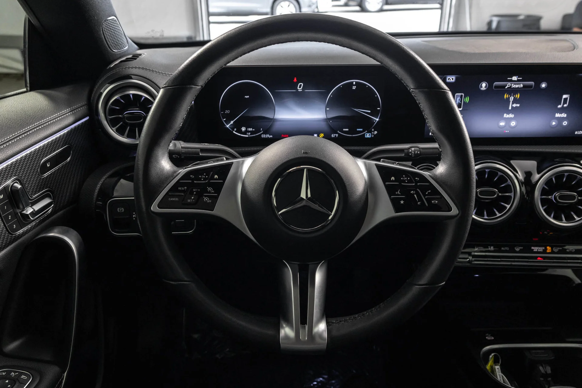 Used 2025 Black Mercedes-Benz 4MATIC® image 27