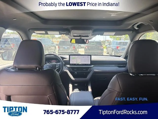 New 2026 Star White Metallic Tri-Coat Ford Platinum™ image 18