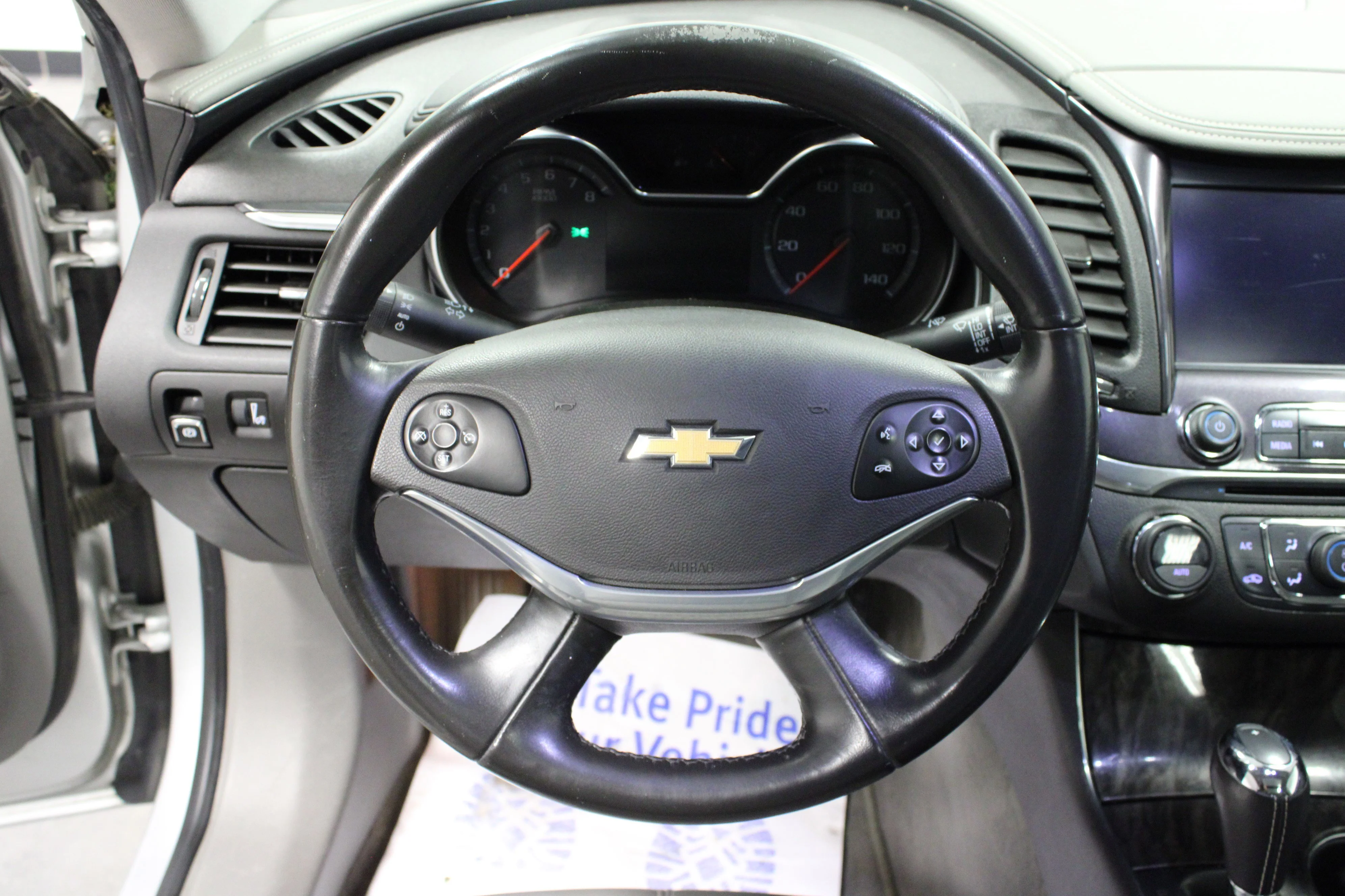 Used 2015 SILVER ICE METALLIC Chevrolet LT image 16