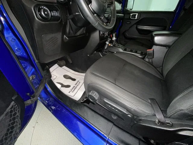 Used 2019 Blue Jeep Unlimited Sport S image 12