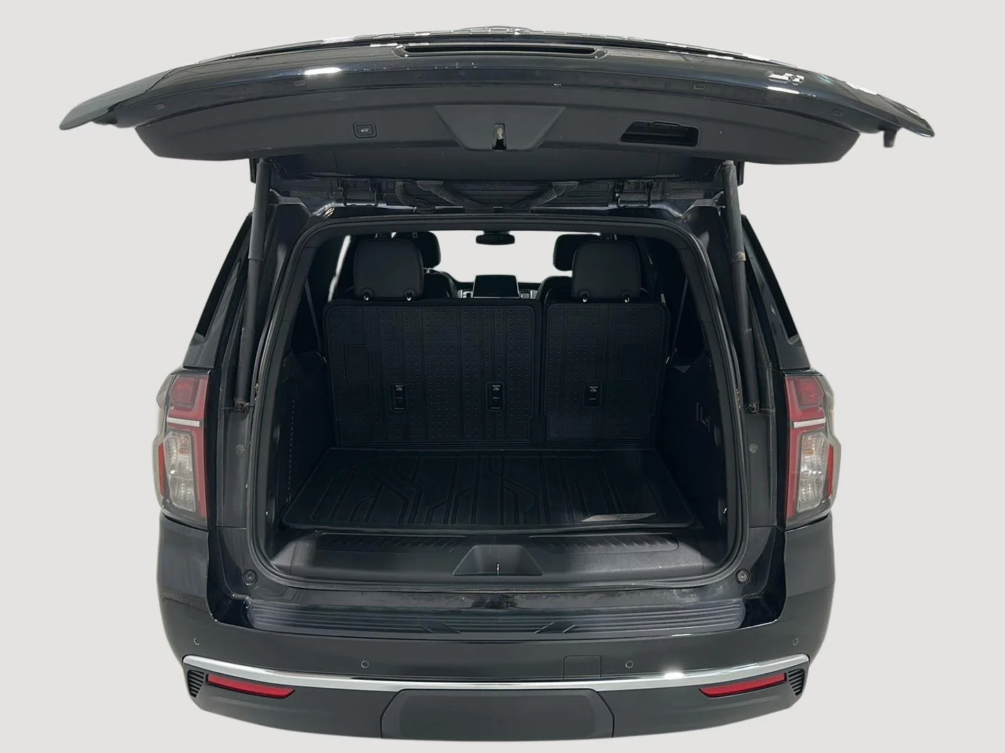 Used 2023 BLACK Chevrolet LT image 24