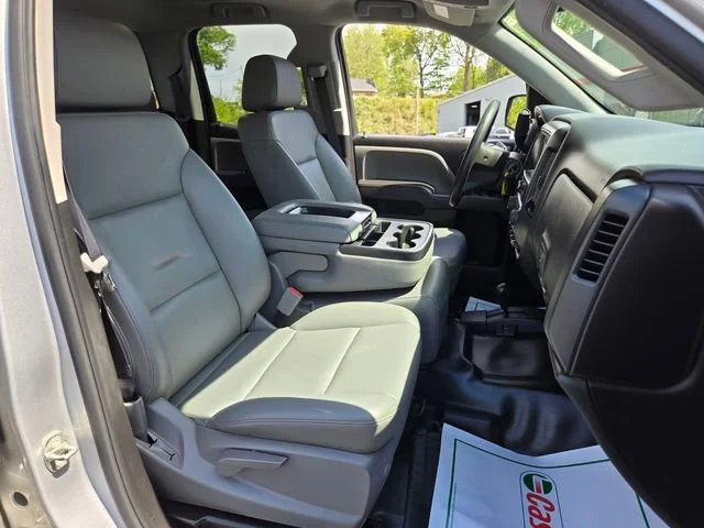 Used 2019 SILVER ICE METALLIC Chevrolet Work Truck image 21