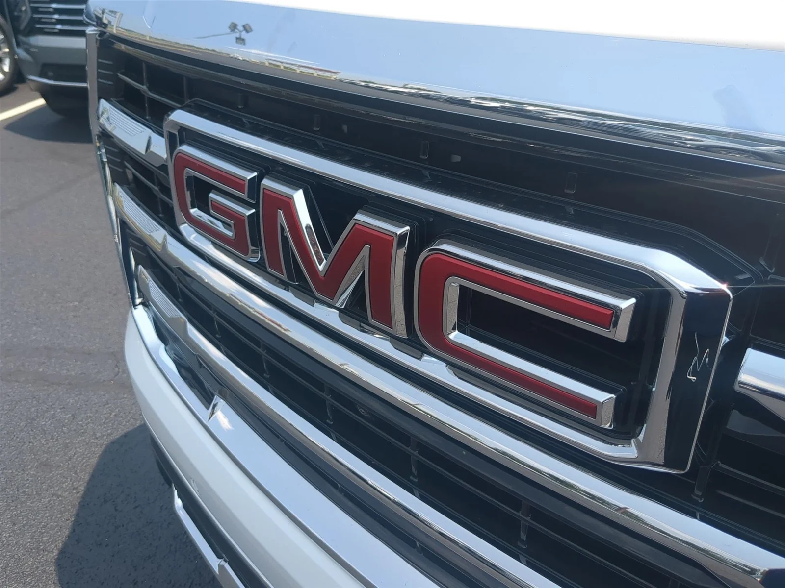 New 2026 Summit White GMC Elevation image 56