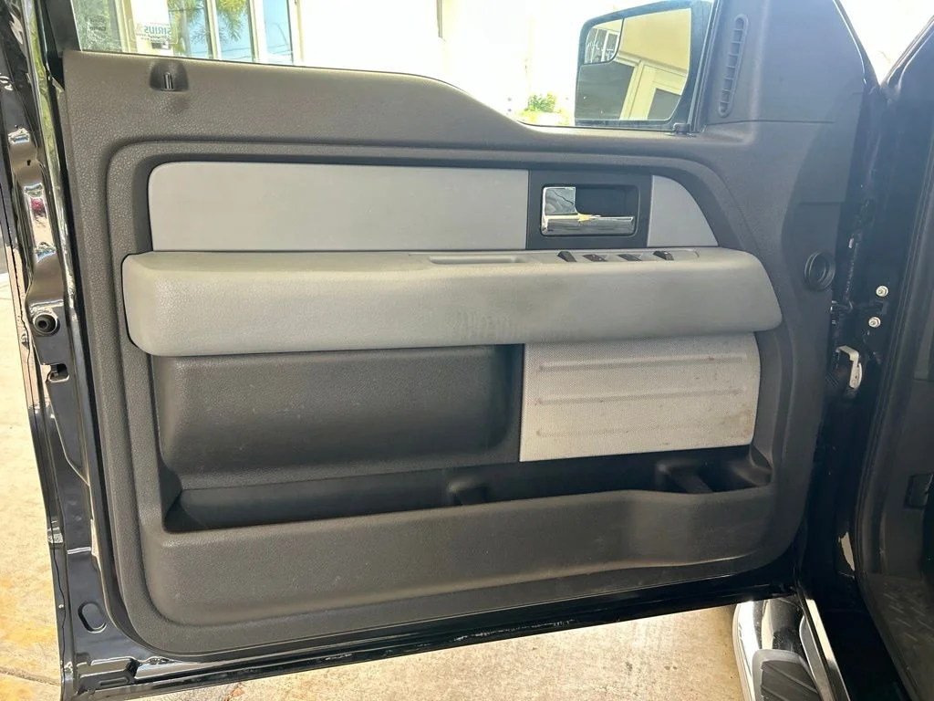 Used 2013 Black Ford XLT image 37