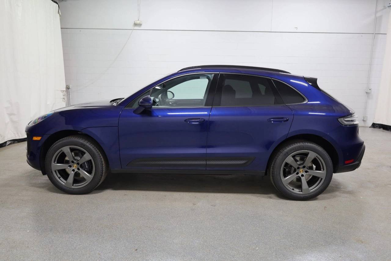 Used 2026 Gentian Blue Metallic Porsche  image 2