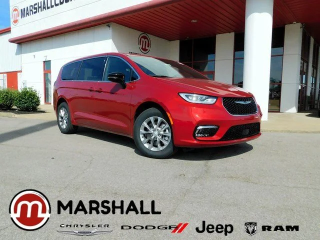 2026 Chrysler Pacifica Select AWD's photo