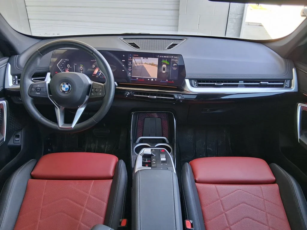Used 2024 White BMW xDrive28i image 7