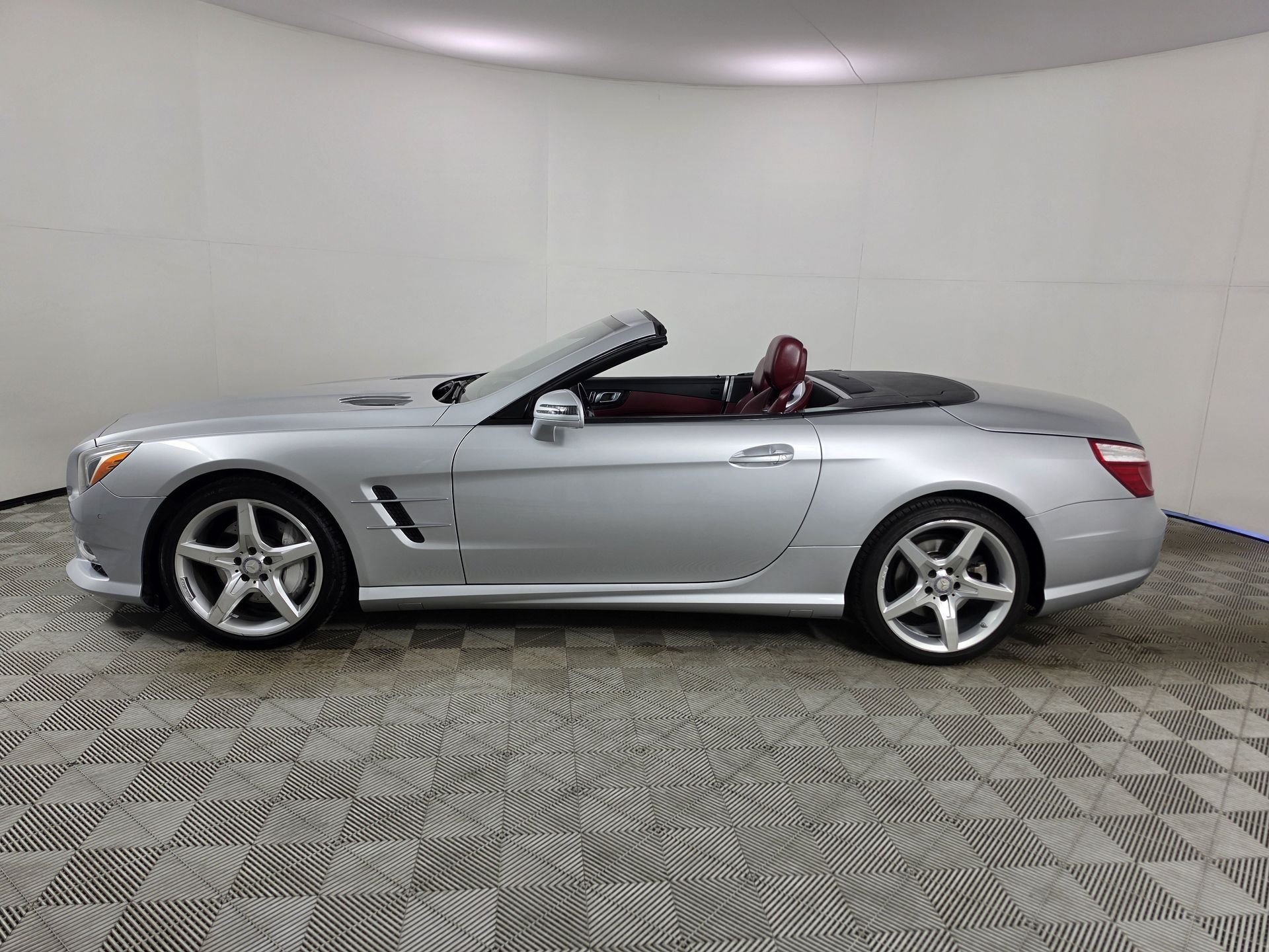2013 Mercedes-Benz SL-Class SL550 - Photo 28