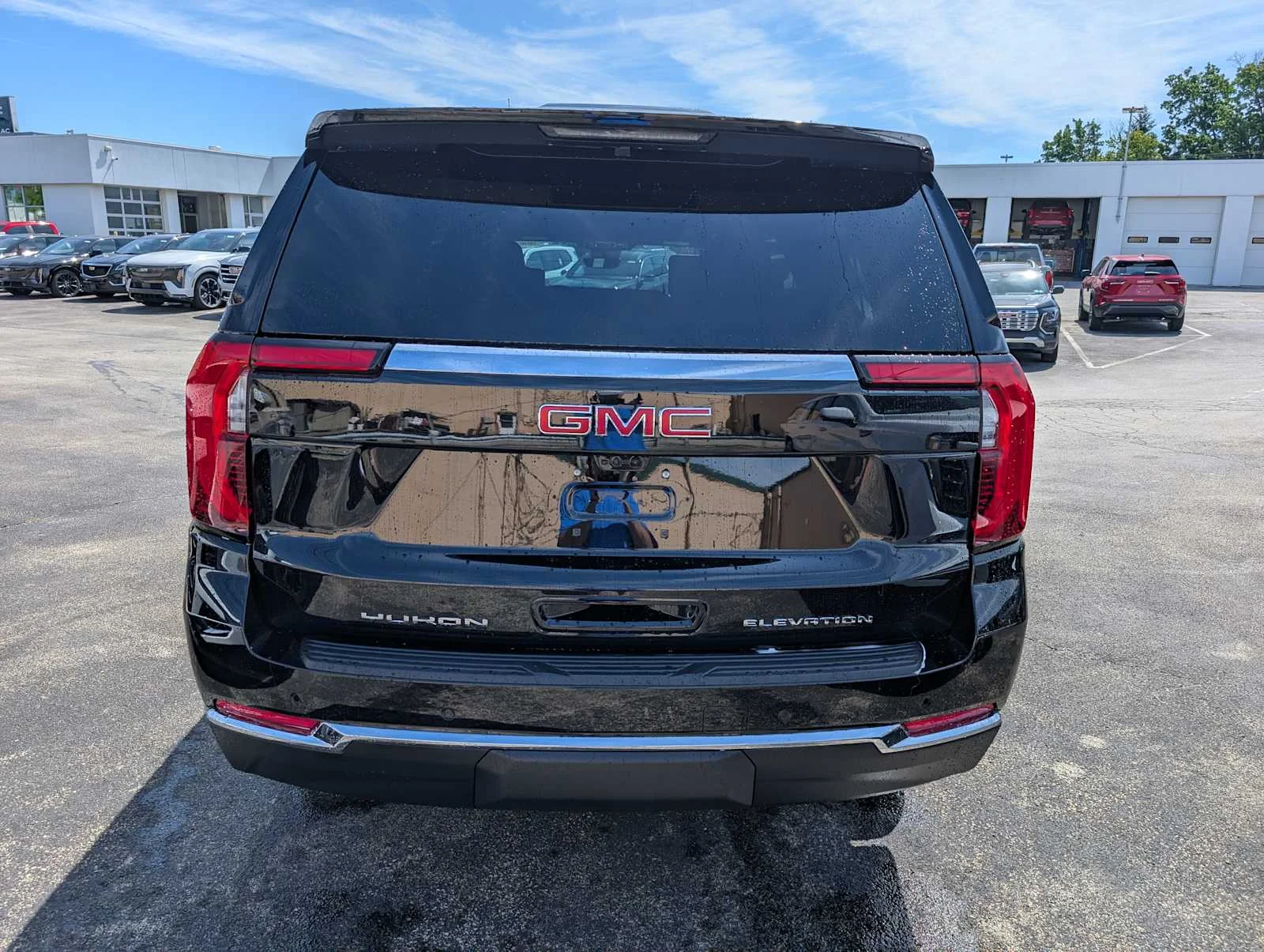 2026 GMC Yukon XL Elevation - Photo 9
