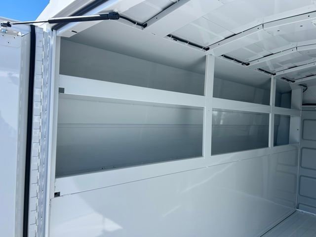 New 2025 Summit White Chevrolet 1WT image 8