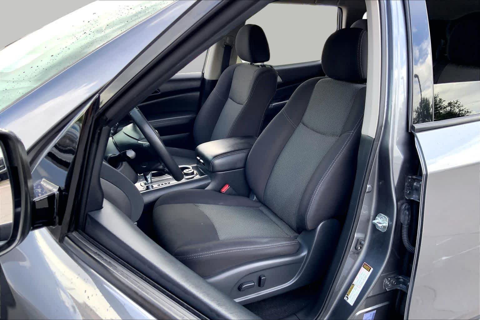 Used 2020 Gun Metallic Nissan SV image 7