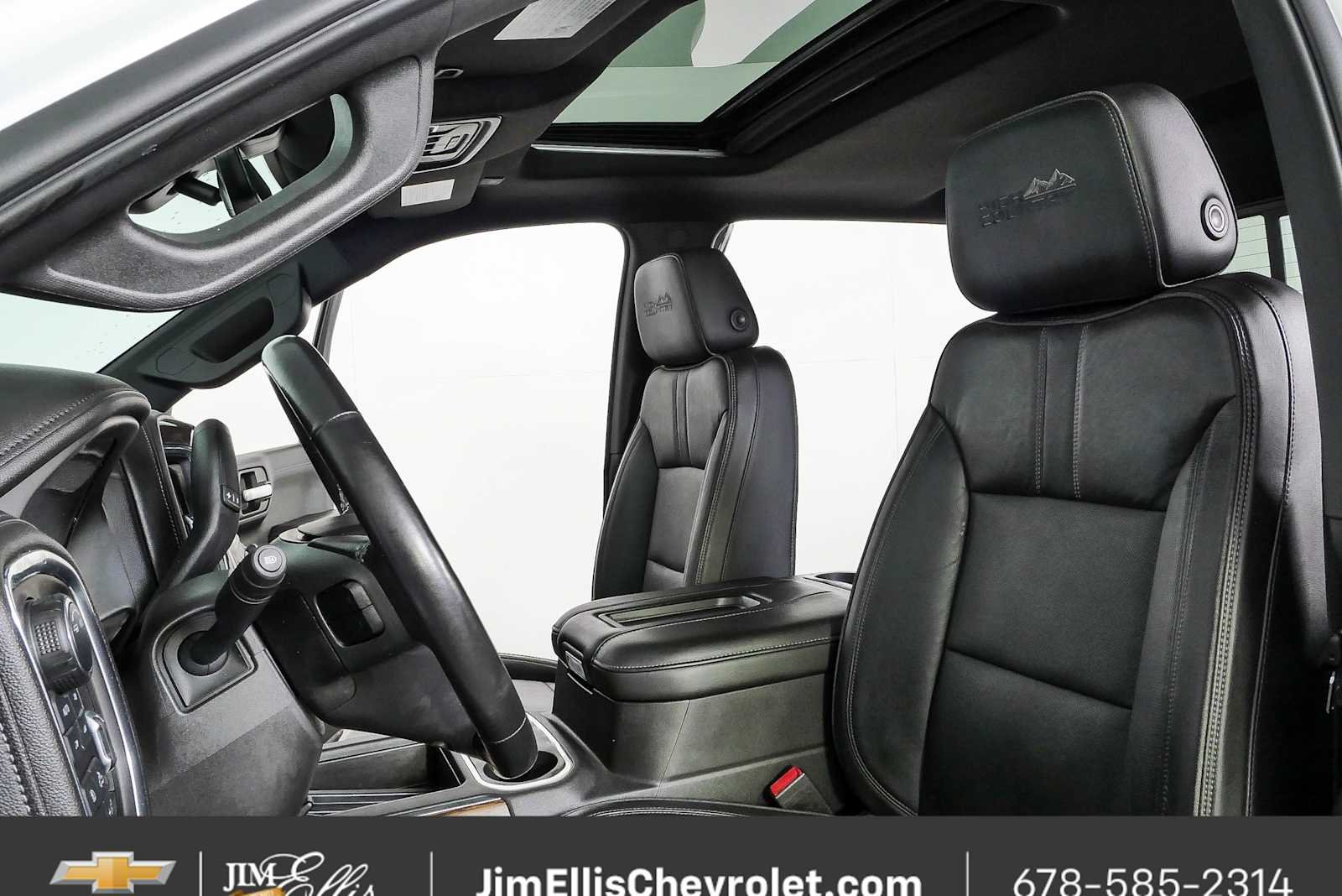 Certified Used 2021 IRIDESCENT PEARL TRICOAT Chevrolet High Country image 6