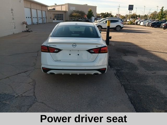 2025 Nissan Altima 2.5 SL photo 4