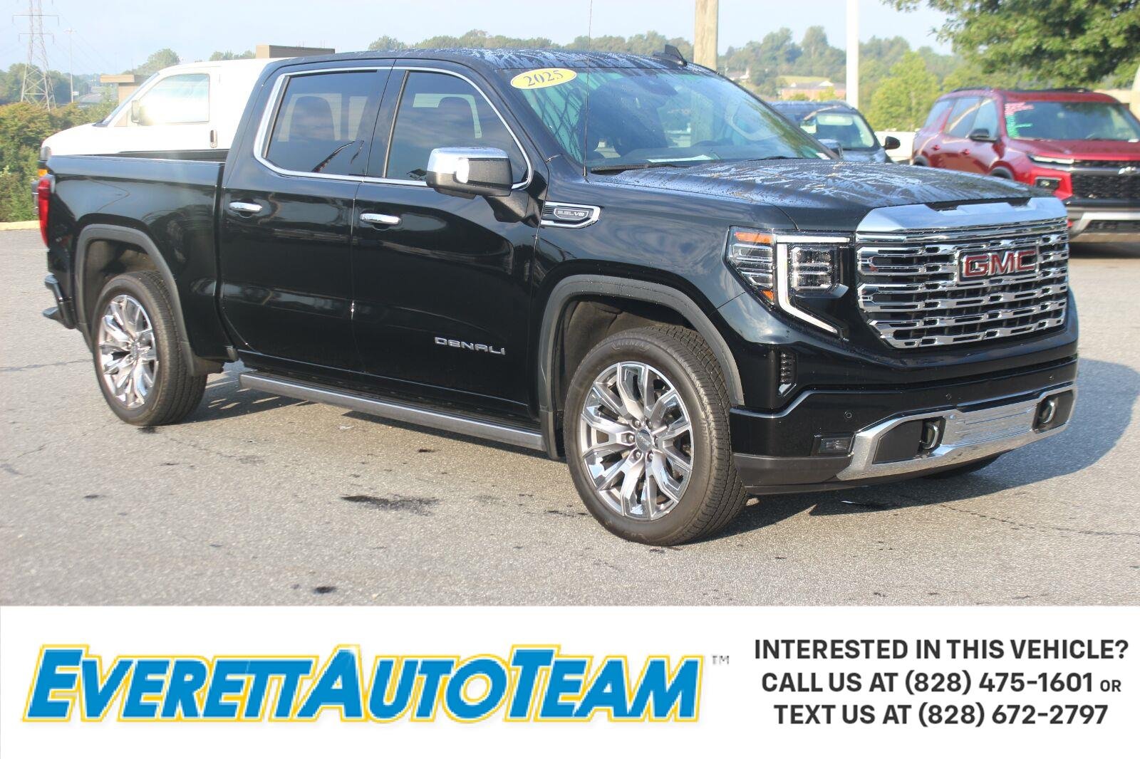 Used 2025 Onyx Black GMC Denali image 1