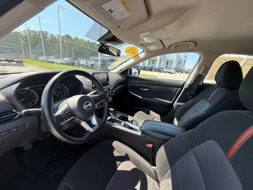 Used 2025 Gray Nissan SR image 22