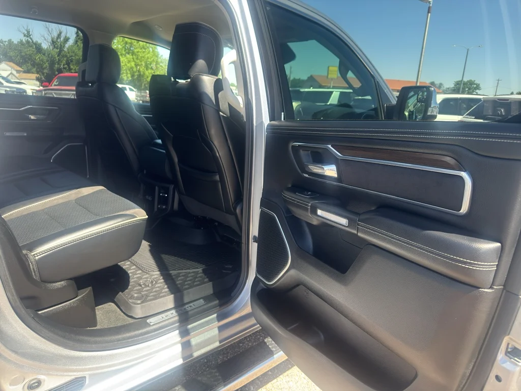 Used 2022 Billet Silver Metallic Clearcoat Ram Laramie image 16