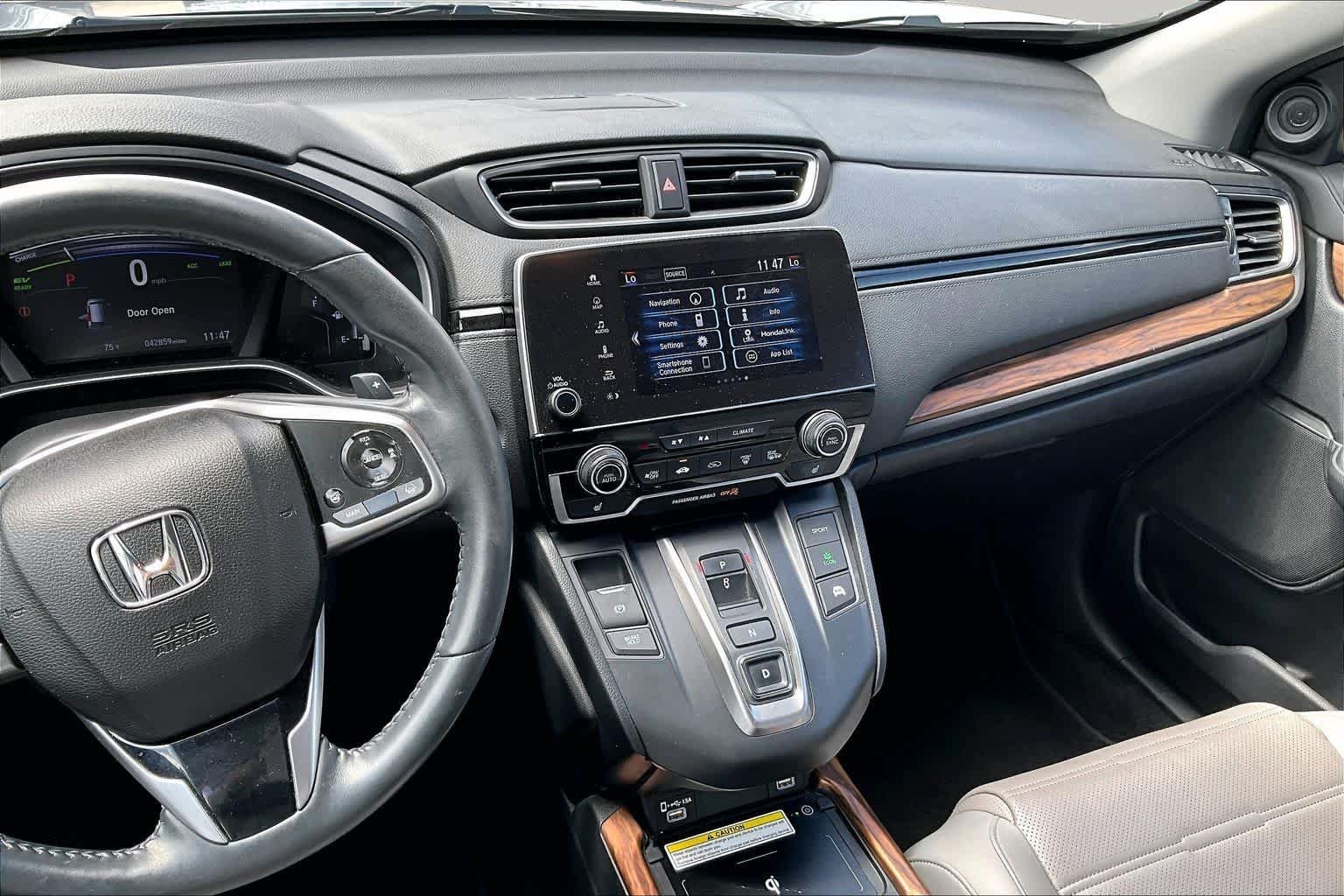 Used 2020 Lunar Silver Metallic Honda Touring image 5