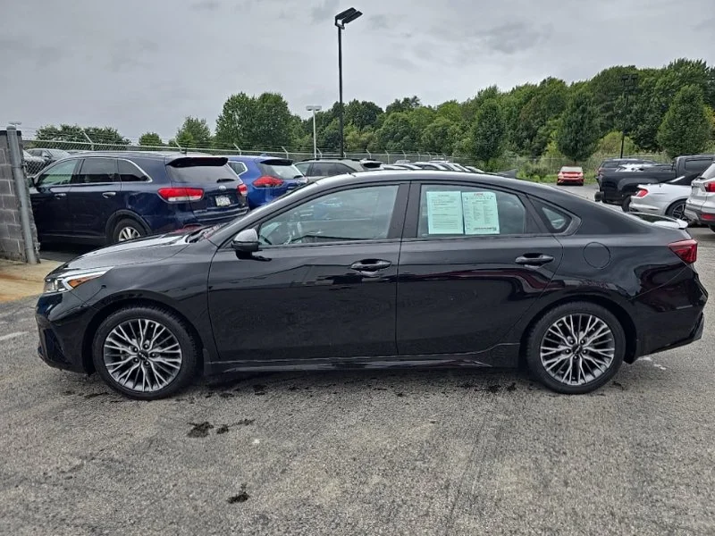 Used 2023 Black Kia GT-Line image 4