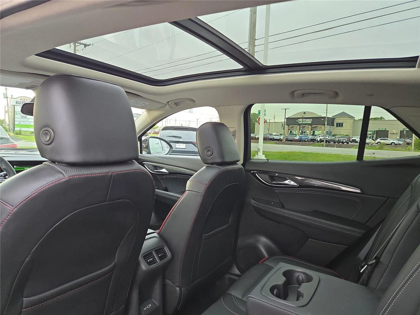 Used 2023 Ebony Twilight Metallic Buick Essence image 25