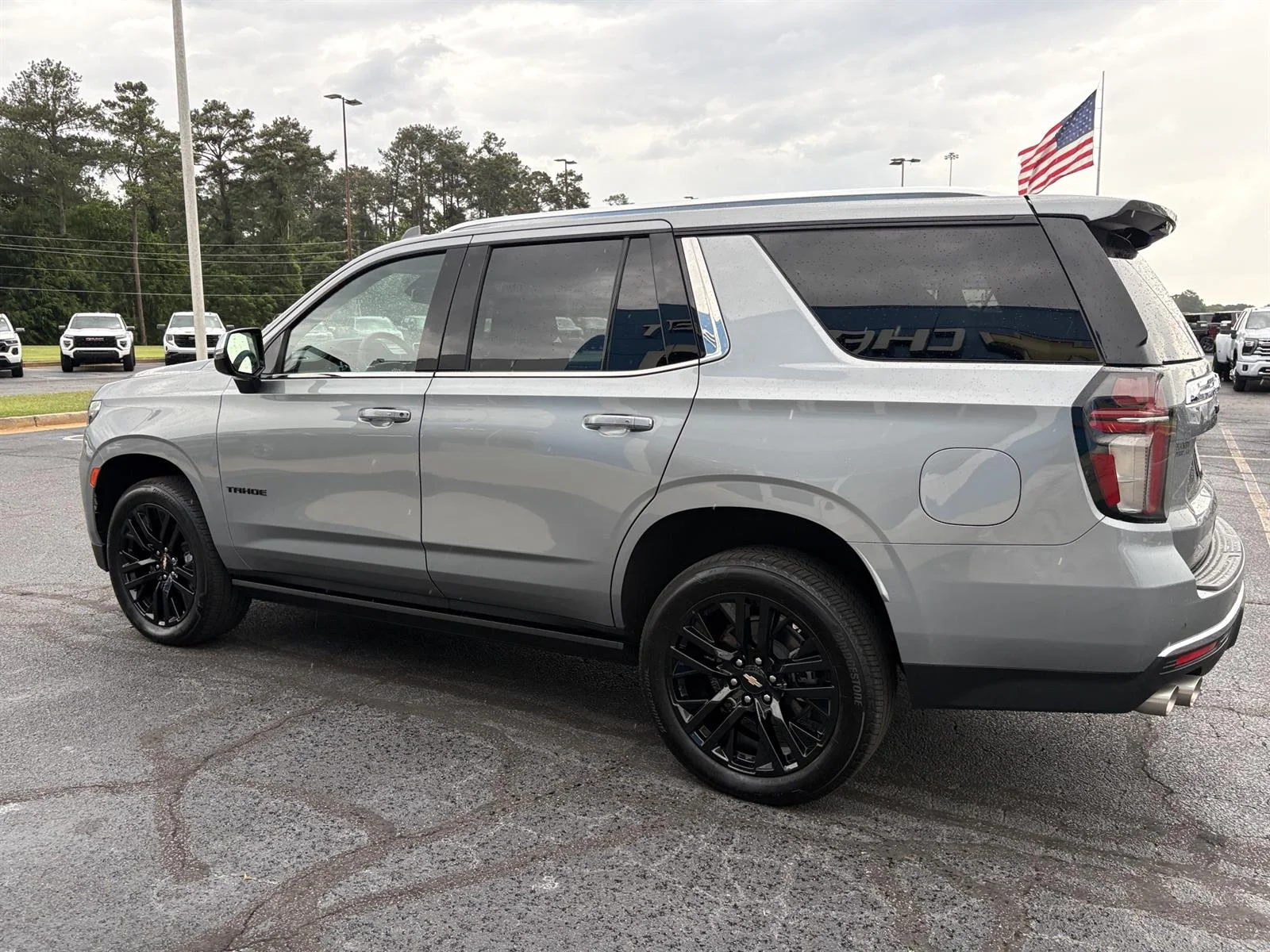 Used 2024 Sterling Gray Metallic Chevrolet Premier image 5