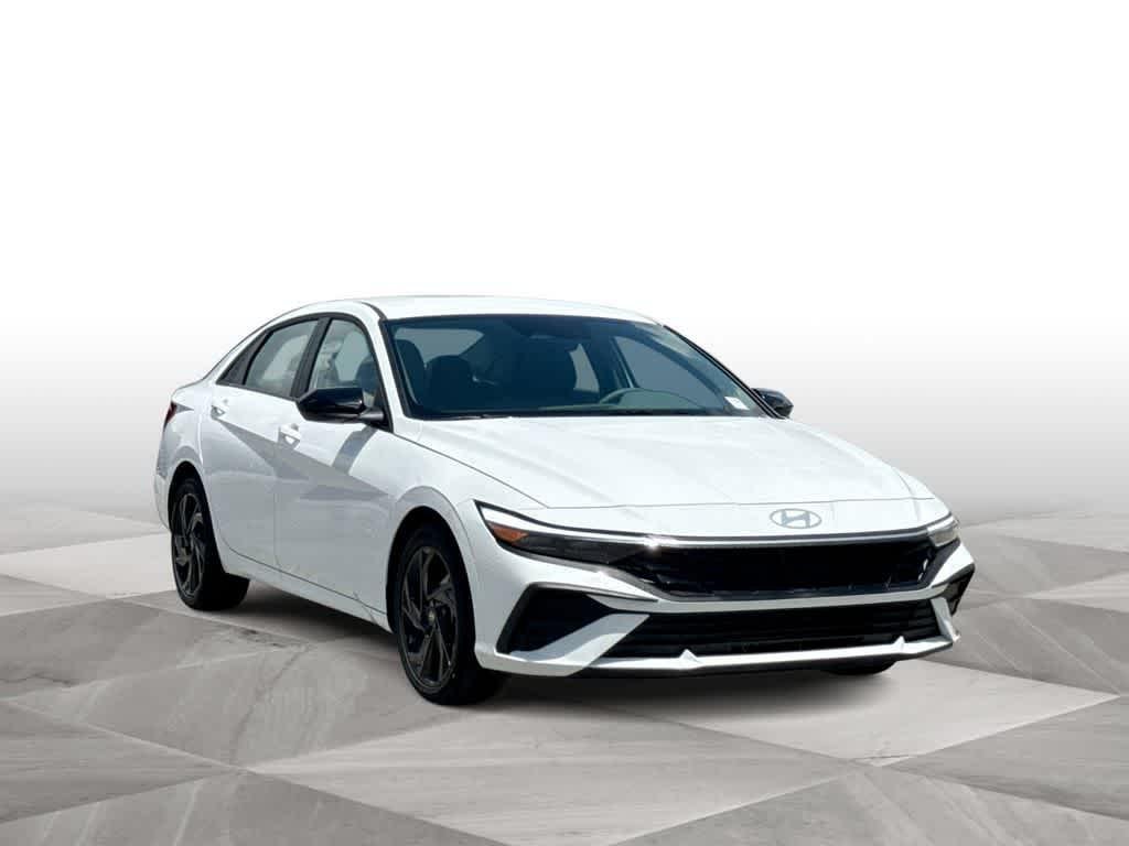 New 2026 Serenity White Hyundai SEL Sport image 2