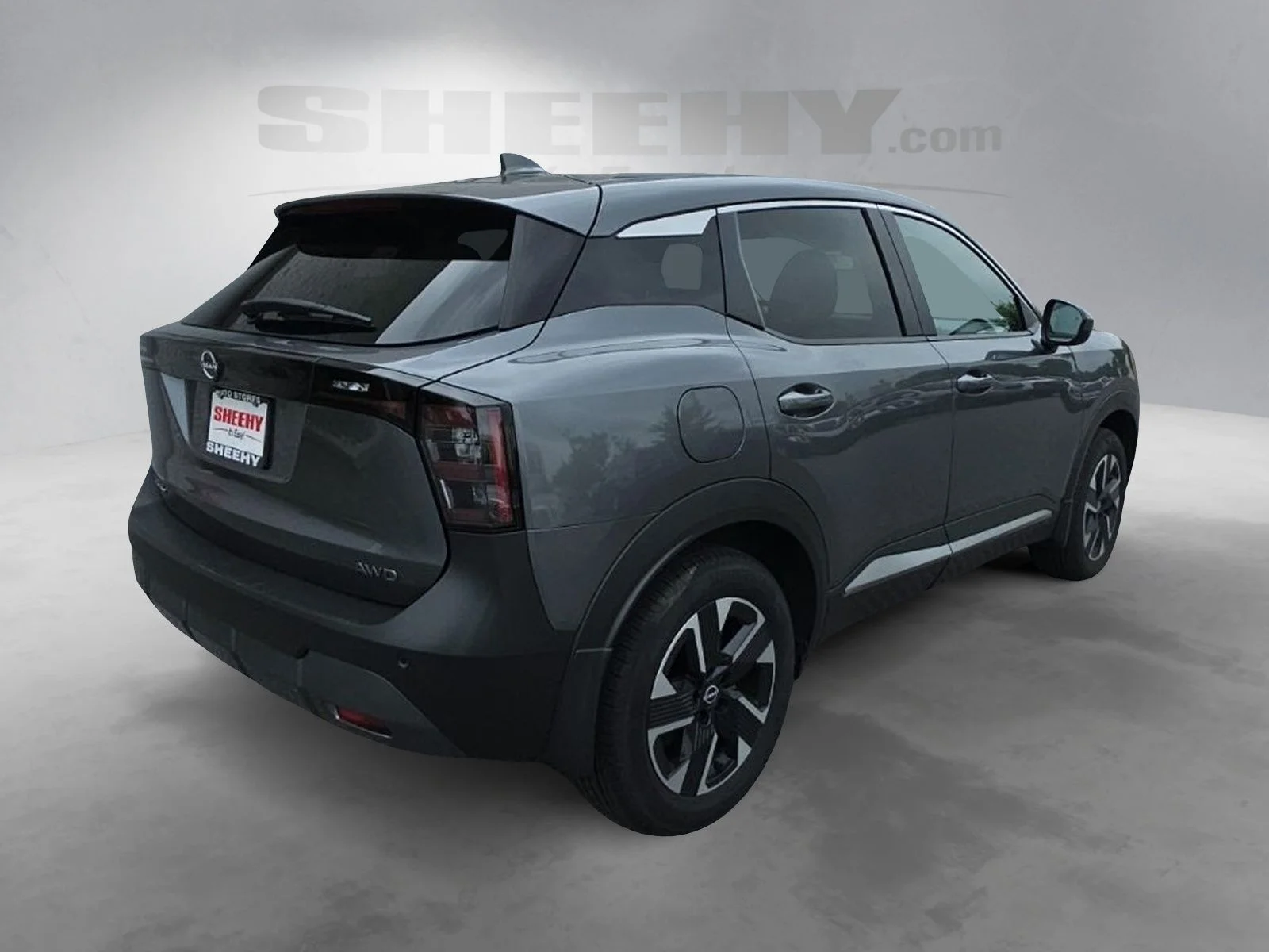 Used 2025 Gray Nissan SV image 14