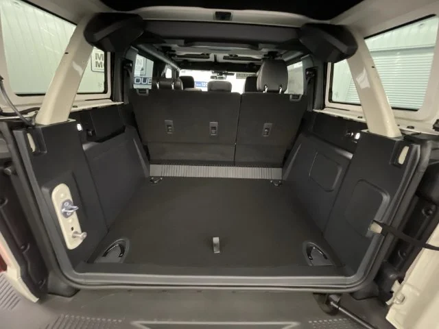 New 2026 Desert Sand Ford Badlands® image 23