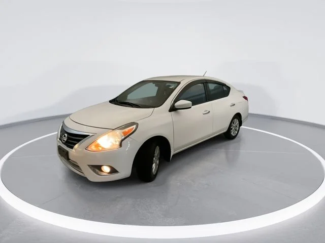 Used 2017 White Nissan 1.6 SV image 2