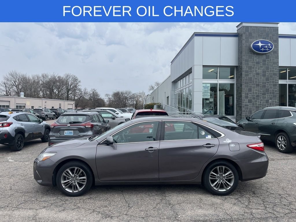 2017 Toyota Camry SE