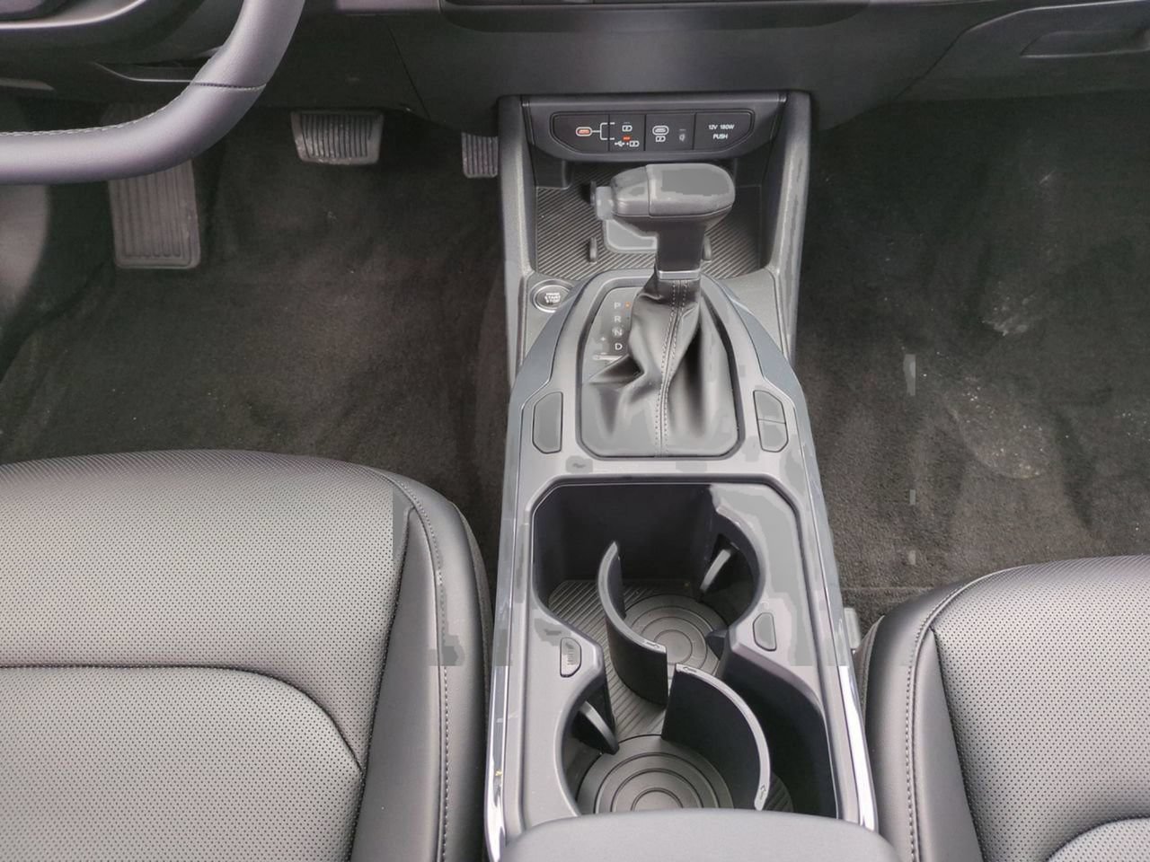 New 2026 Snow White Pearl Kia EX image 21