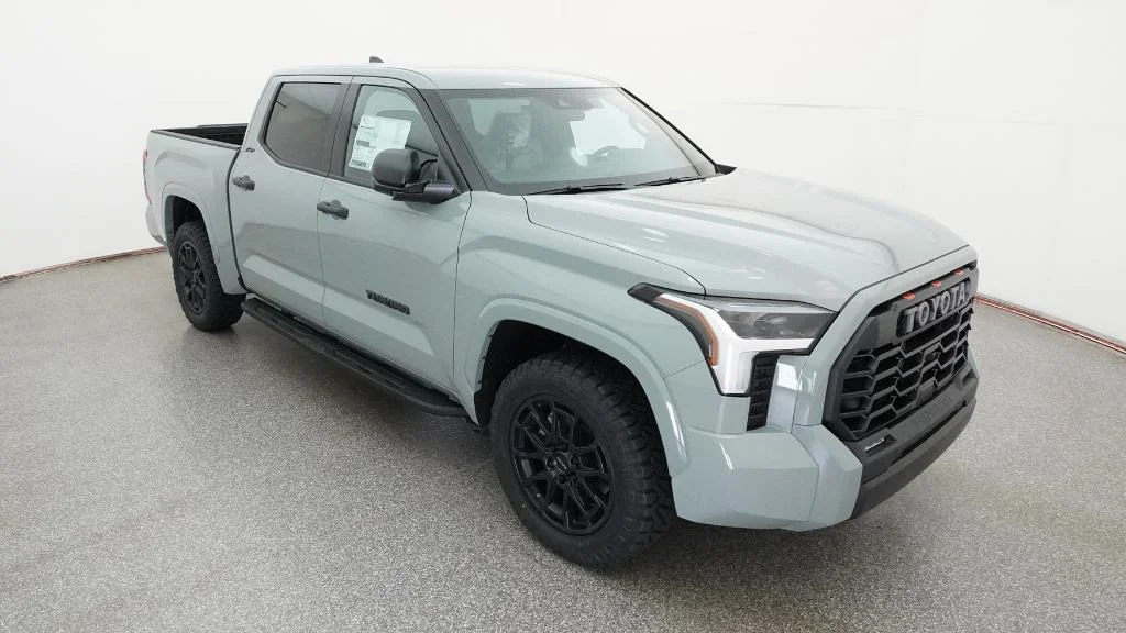 New 2026 Lunar Rock Toyota SR5 image 4