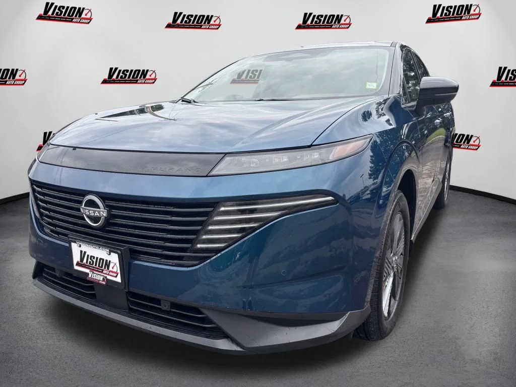 Used 2025 Blue Nissan SL image 1