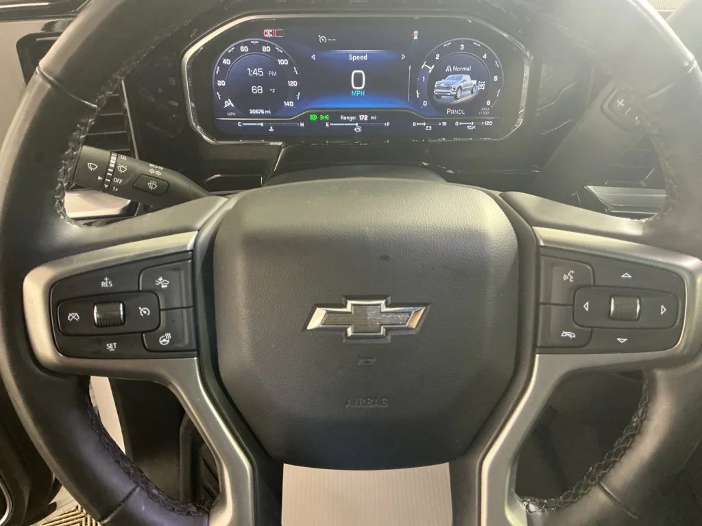 Used 2024 Summit White Chevrolet RST image 22