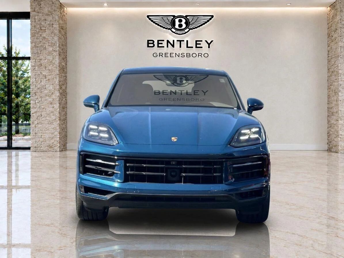 Used 2024 Montego Blue Metallic Porsche S image 8