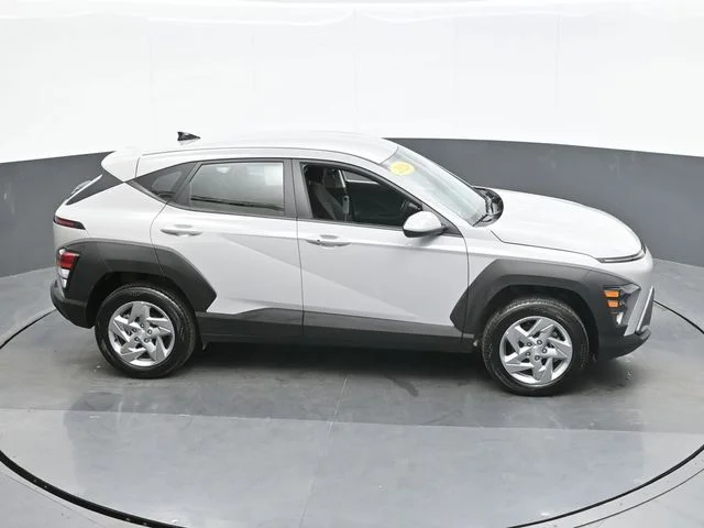 Used 2026 Gray Hyundai SE image 16