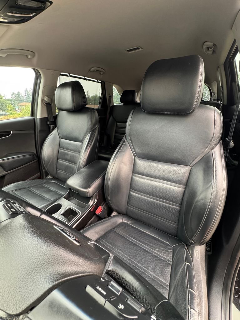 Used 2017 Ebony Black Kia EX image 42