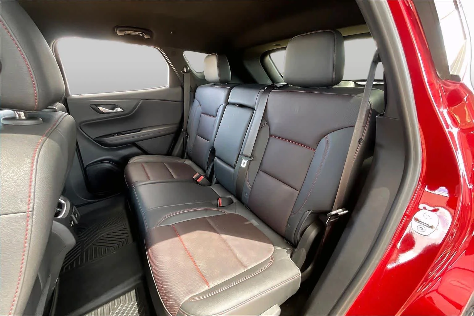 Used 2022 Cherry Red Tintcoat Chevrolet RS image 18
