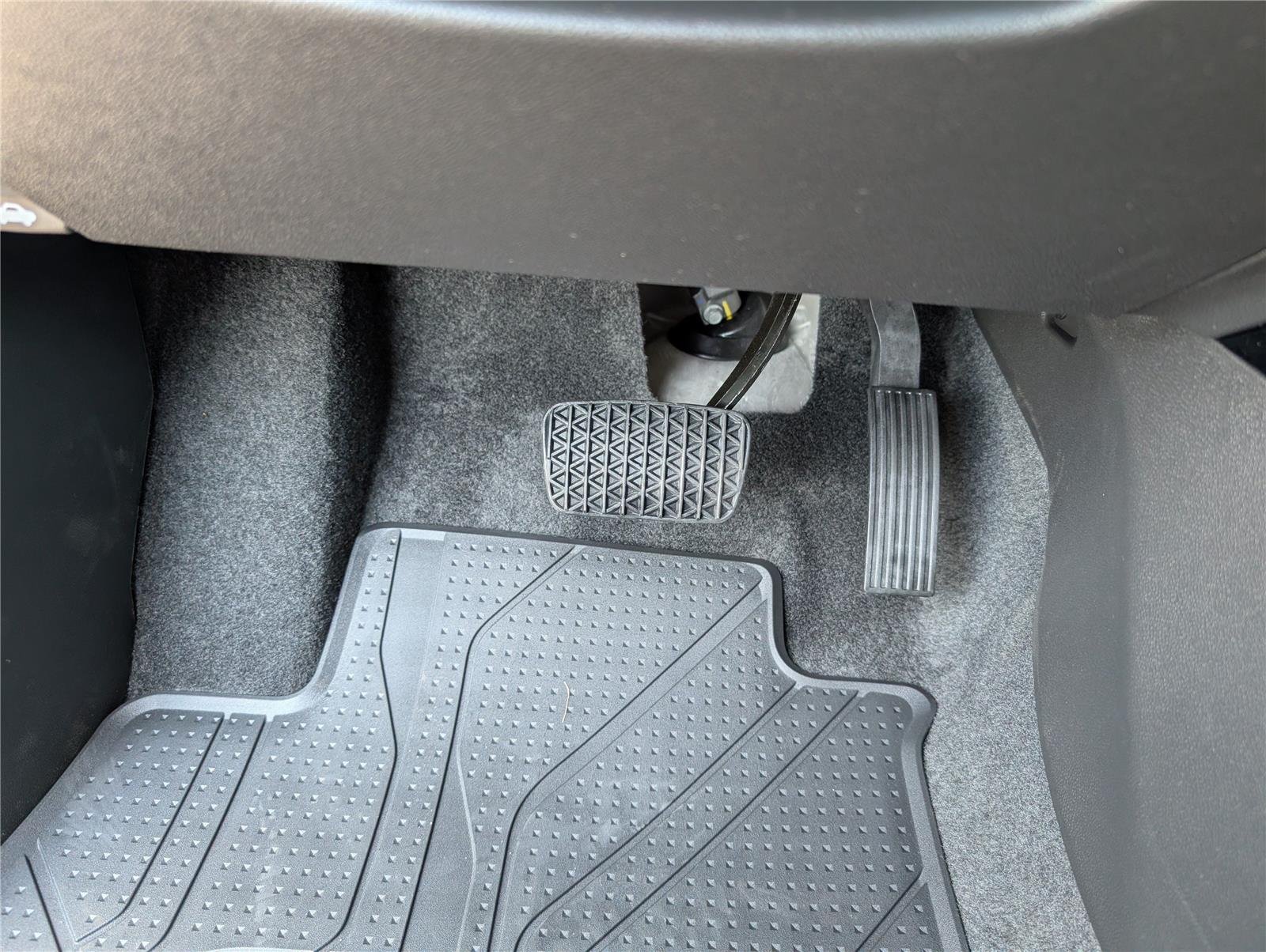 New 2026 Cypress Gray Chevrolet LT image 27